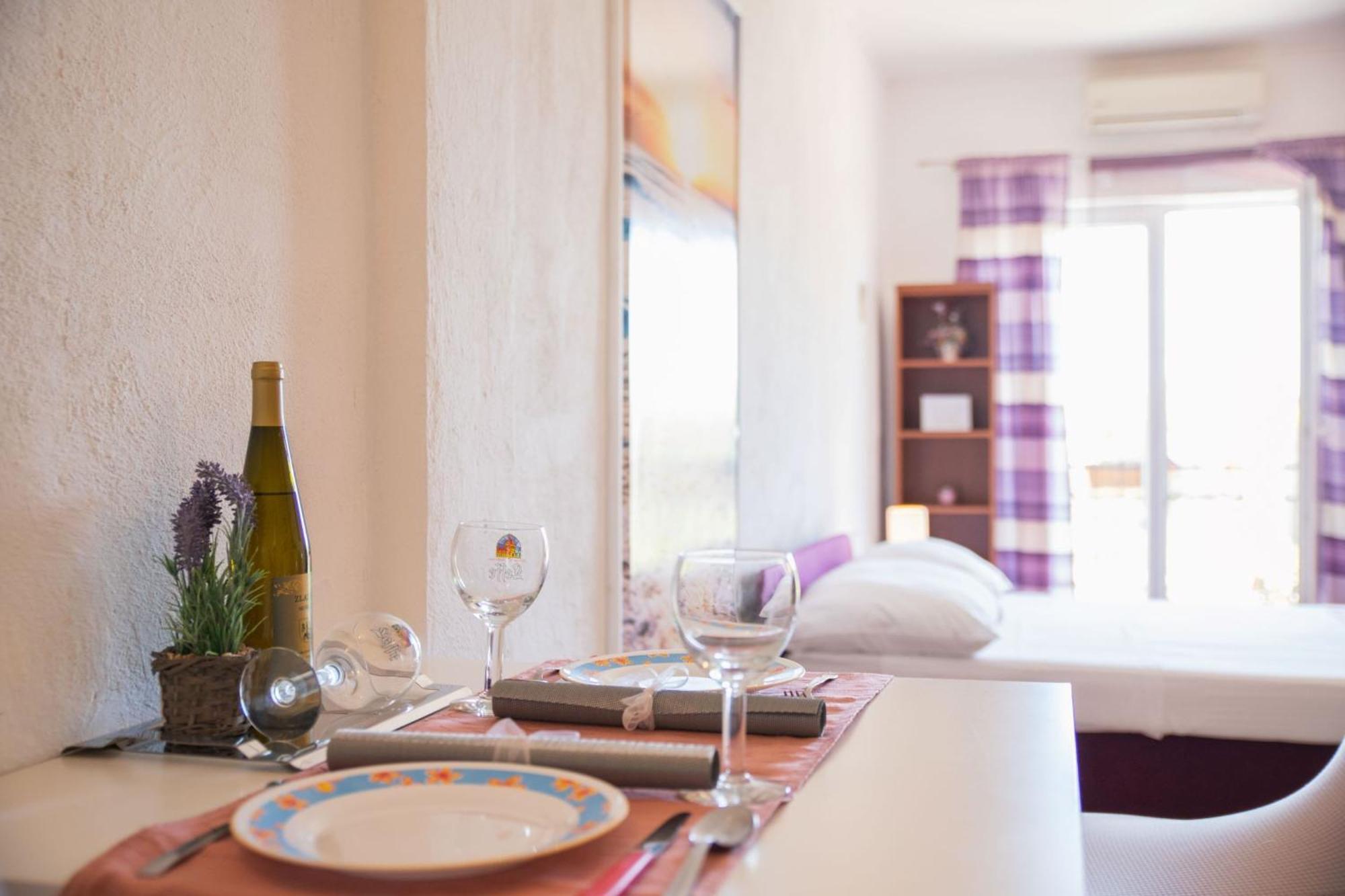Apartment Livaja Kastel Novi Ruang foto