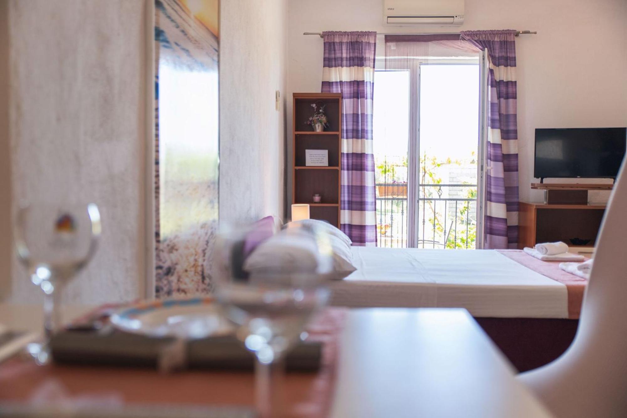 Apartment Livaja Kastel Novi Ruang foto